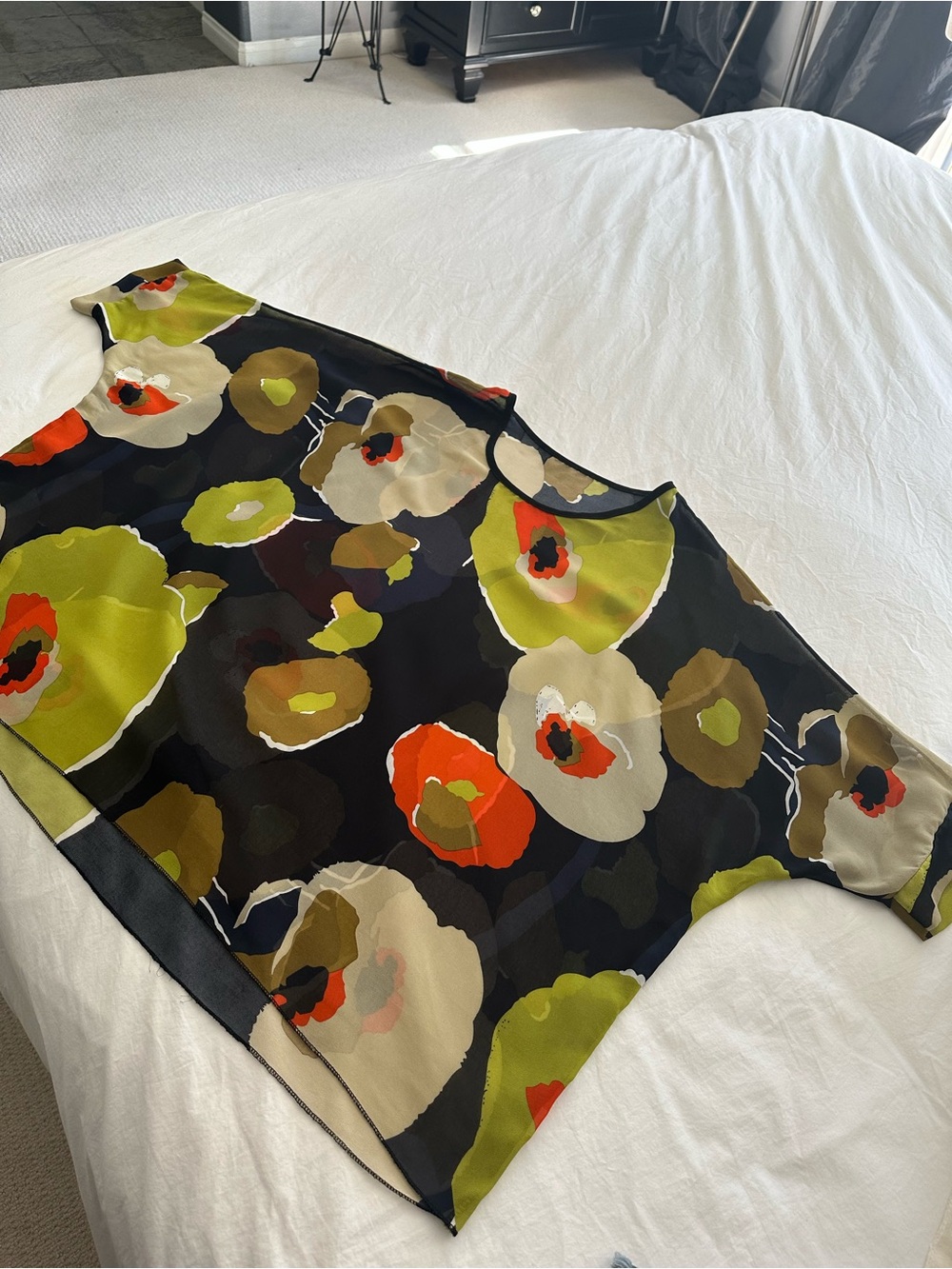 Sheer Floral Print Women’s Blouse in Black and Olive, OSFA - Picture 5 of 10